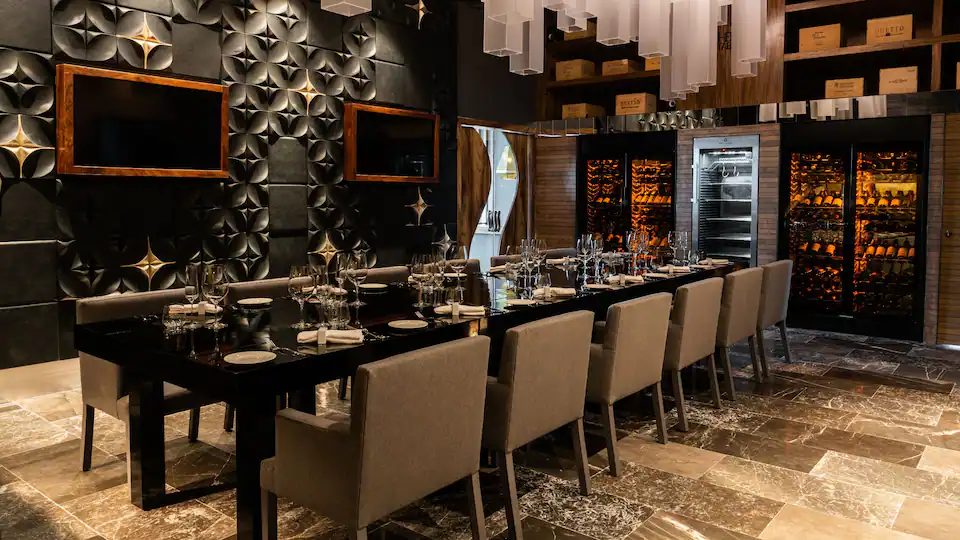 Chef’s Table at Hyatt Ziva Cancun featuring an intimate gourmet dining setting, chef-curated tasting menu, and elegant fine dining atmosphere.